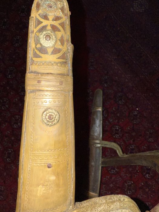 Антикварное седло для верблюда