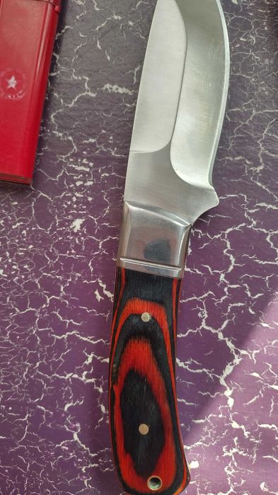 Ловен нож за дране и колекционерски запалки