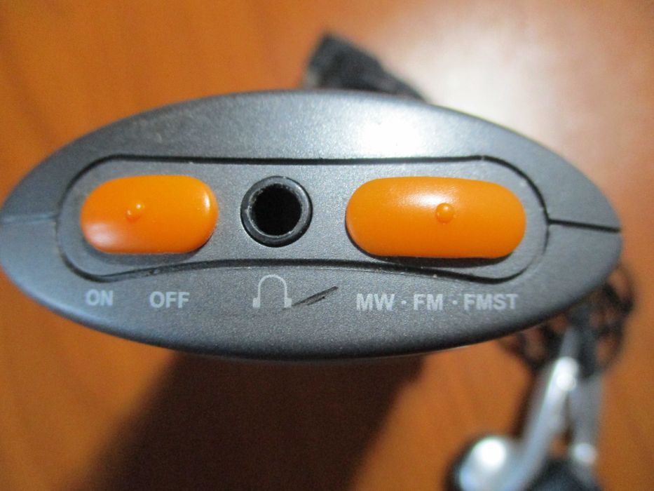 radio Grundig cu casti