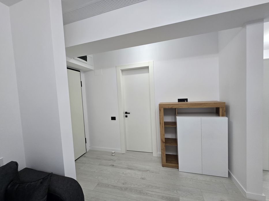 Proprietar inchiriez garsoniera in compexul rezidential Asorium Life.