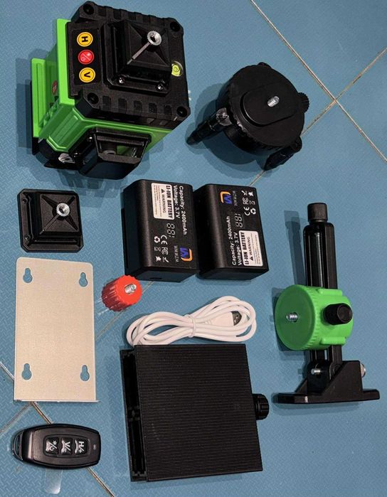 Професионален 4D лазерен нивелир 16 линии, самонивелиращ, дистанционно