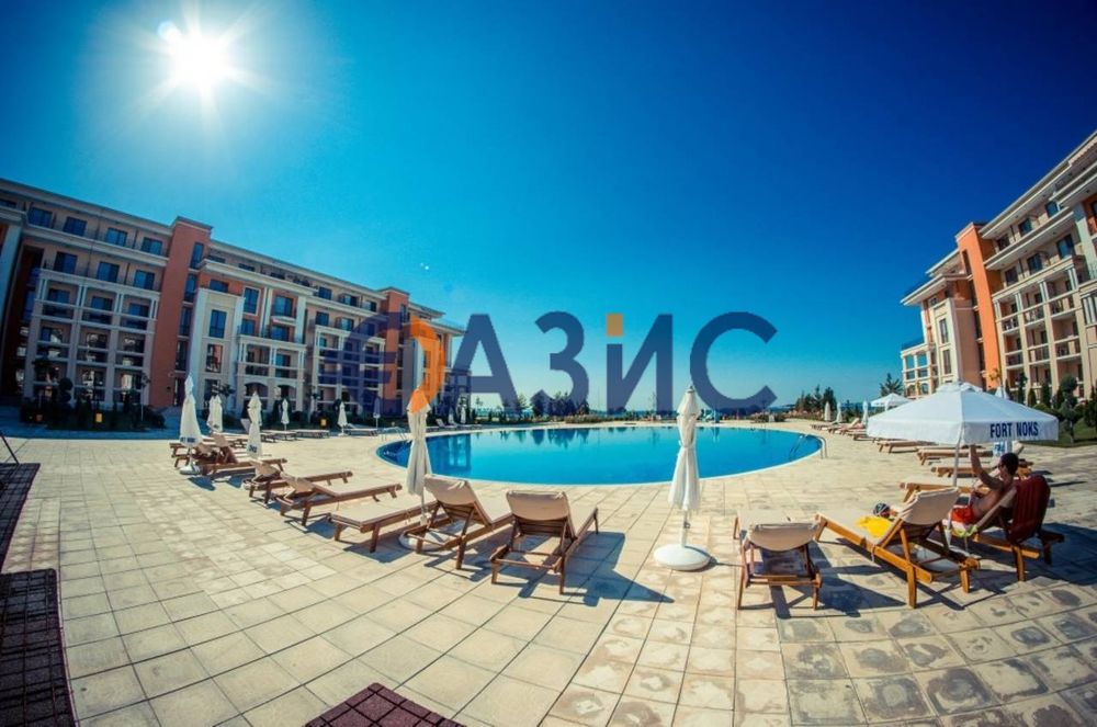 Продава се Тристаен апартамент в Свети Влас - 129 кв.м за 1036 €/кв.м - Снимка #10