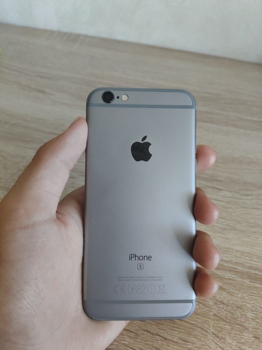 Айфон 6 s ,продам