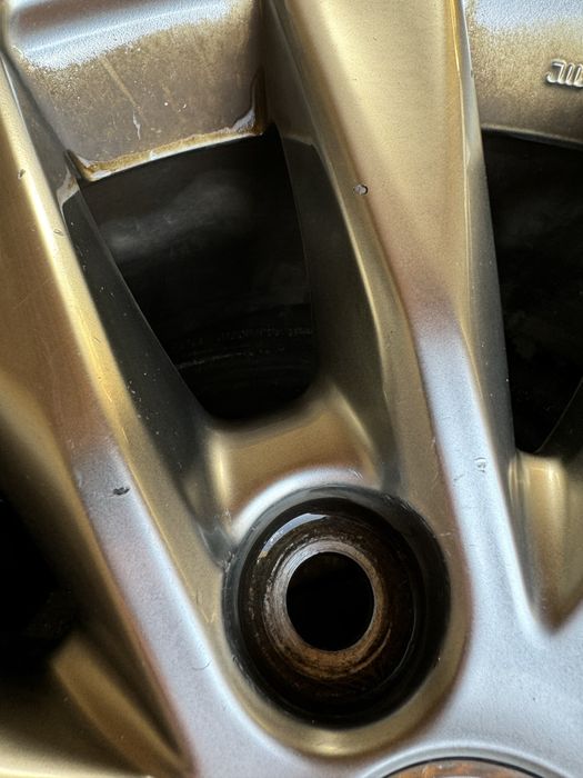 1 диск на Камри 55 американец XLE.