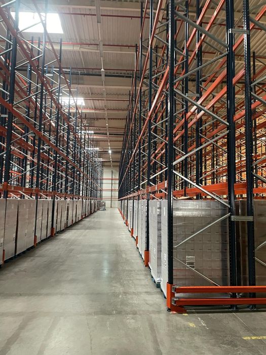 Rafturi metalice industriale reglabile 
Avem orice dimensiuni livram i