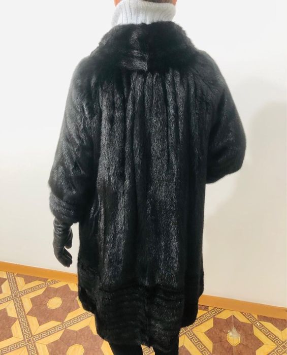 Продам норковую шубу