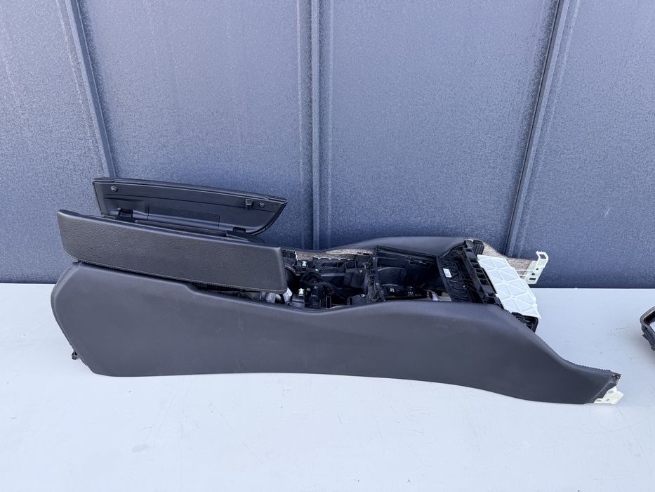 Cotiera Bmw Seria 5 G30 G31 volan stanga /neagra