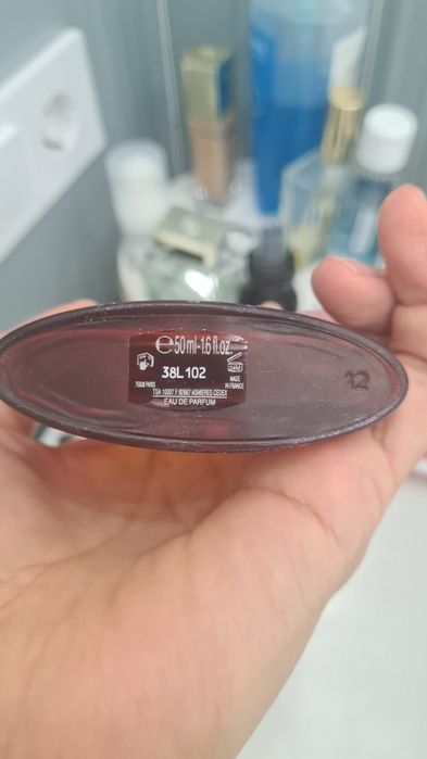 Продам духи три флакона в одни руки