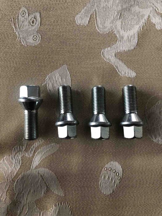 Болтове за джанти B13 10.9