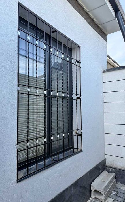 Навес, ограда, пирила