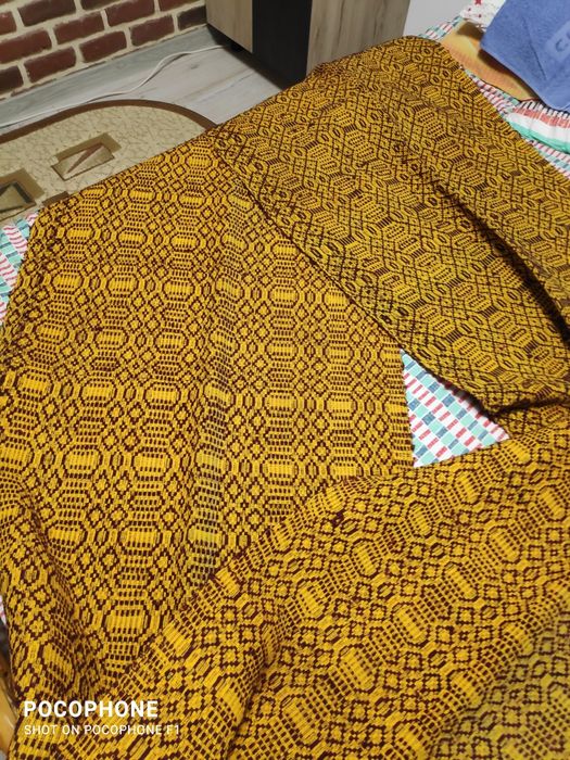 Coverturi din lână ,tradiționale, țesute manual