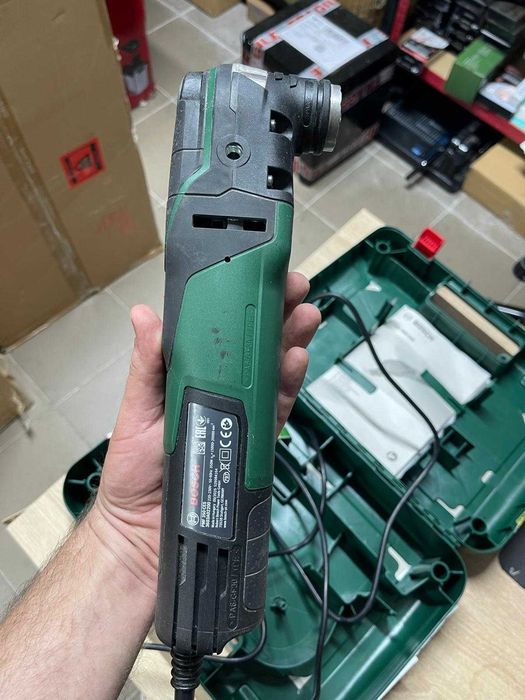 Unealtă multifuncțională Bosch PMF 350 CES (350 W, compatibilă cu accesoriile Starlock și StarlockPlus, în geantă de transport)