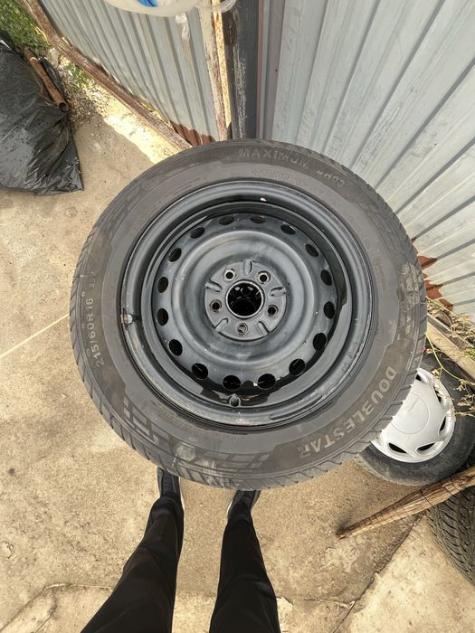 Продам шину с дисками 5/114.3