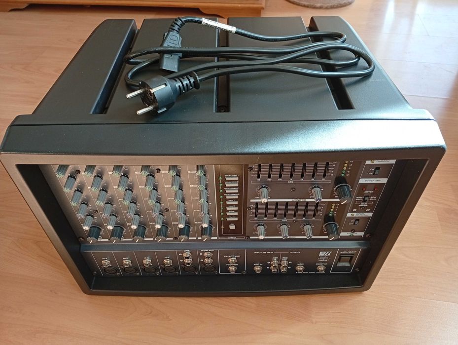 Yamaha EMX 66m пулт мишпулт с стъпало 2х300 вата