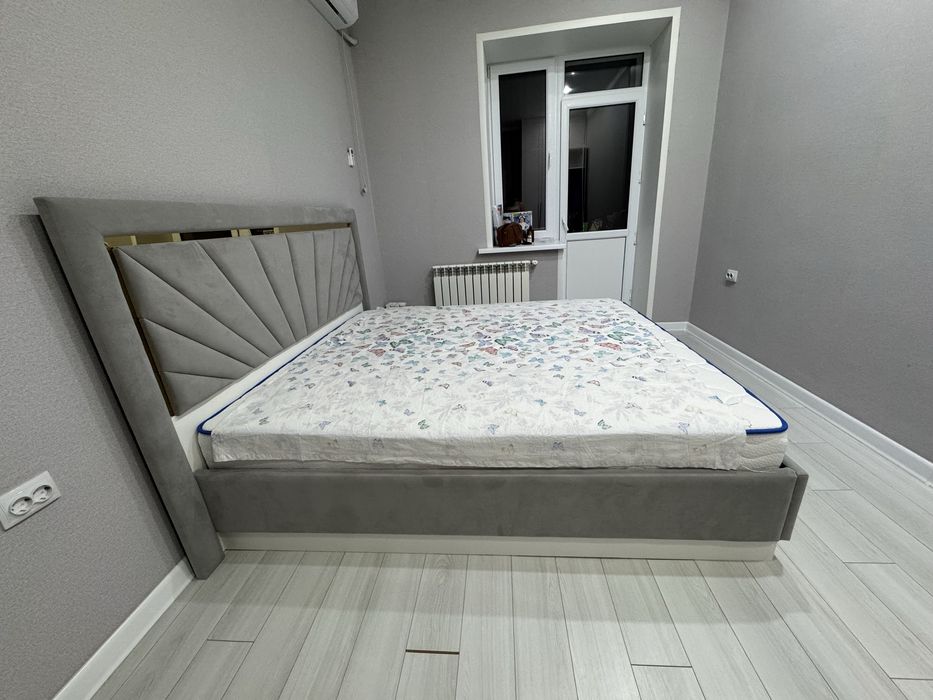 Кровать двуспальная