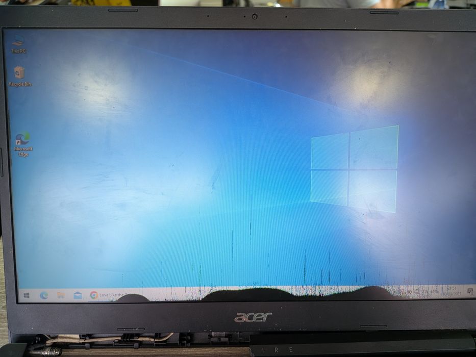 Vând laptop Acer Aspire 3 pentru piese de schimb