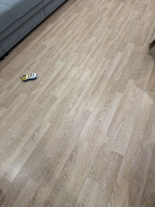 Продам бу ламинат