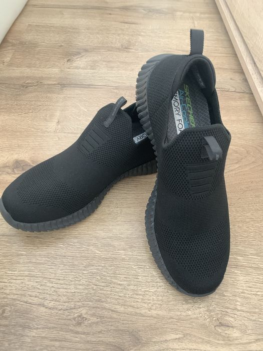 Мъжки обивки Skechers