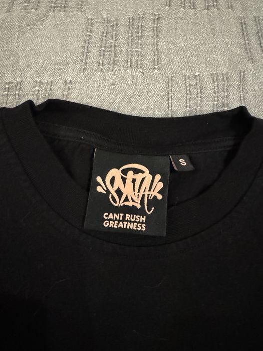 Syna World тениска