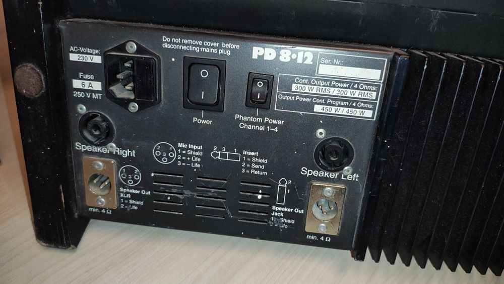 Zeck Power desk PD 8/12 ( mixer cu putere )