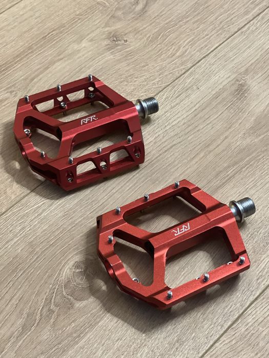 Грипове AMS & Платформи RFR