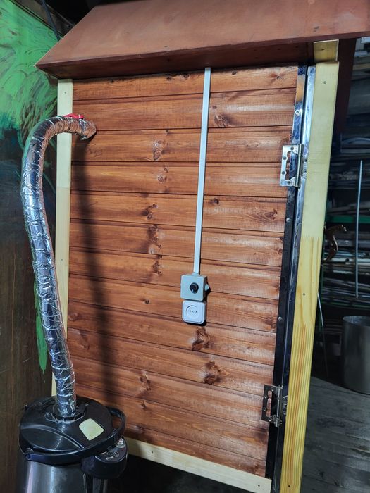 Продам новую коптильню