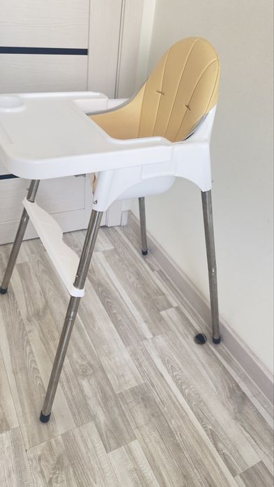 Продам стулья для кормления