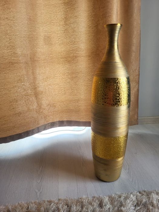 Vand vaza decorativa