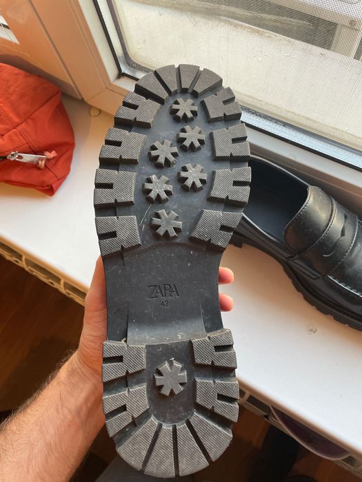 Vand Mocasini Zara marimea 42 se potrivesc la un 41/41,5