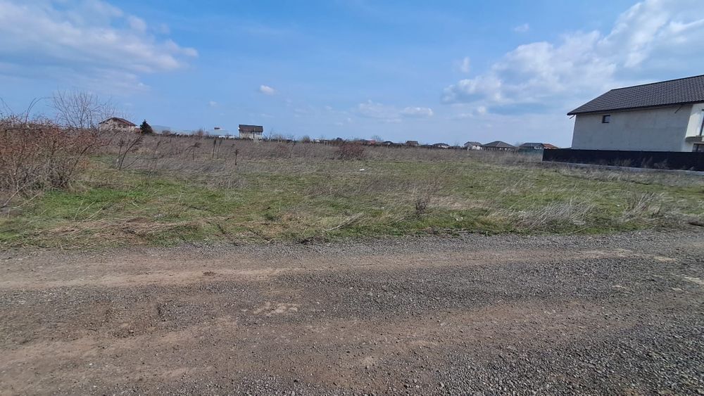 Vând 715mp teren intravilan Sat Costi