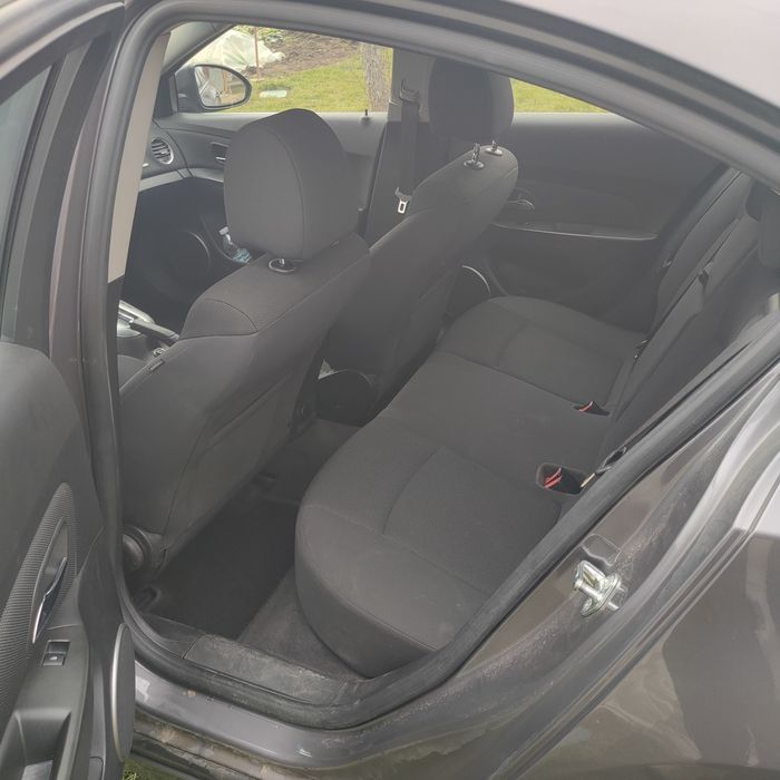 Cevrolet Cruze 1.8, 141 к.с., газ-бензин