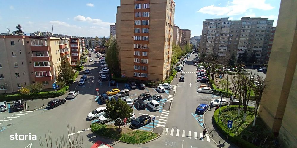 Apartament 3 camere luminos, orientare sud, boxă– Bd. Griviței, Brașov — fotografia 1