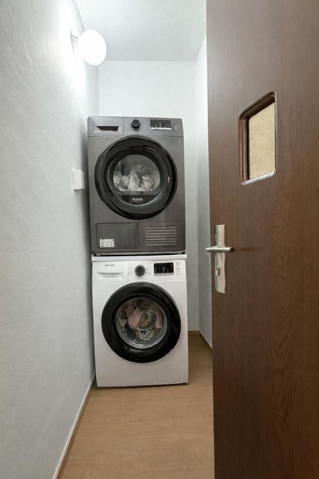 Vand apartament 3 camere mobilat si utilat