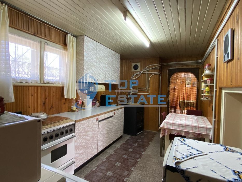 Продава се Къща в с. Ресен, Област Велико Търново - 200 кв.м за 485 €/кв.м - Снимка #11