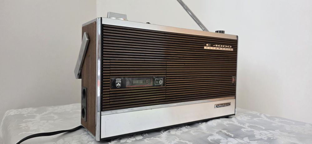 Sistem audio vintage GRUNDIG C4000 Automatic – Radio Casetofon – Made in Germany