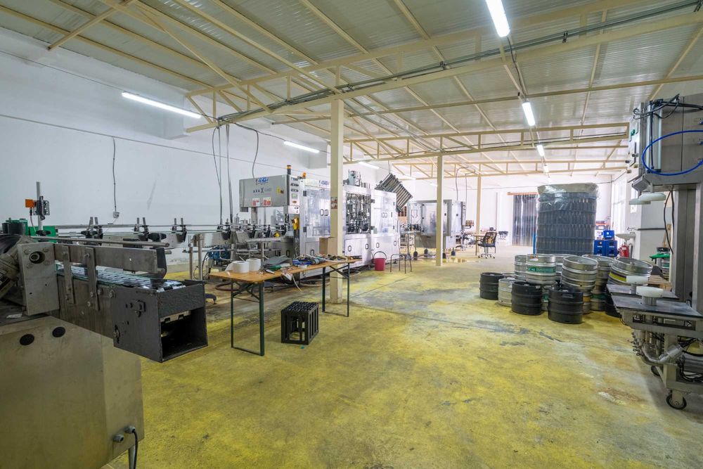 Дава се под наем Промишлена сграда в с. Йоаким Груево, Област Пловдив - 1400 кв.м за 2295 € - Снимка #18