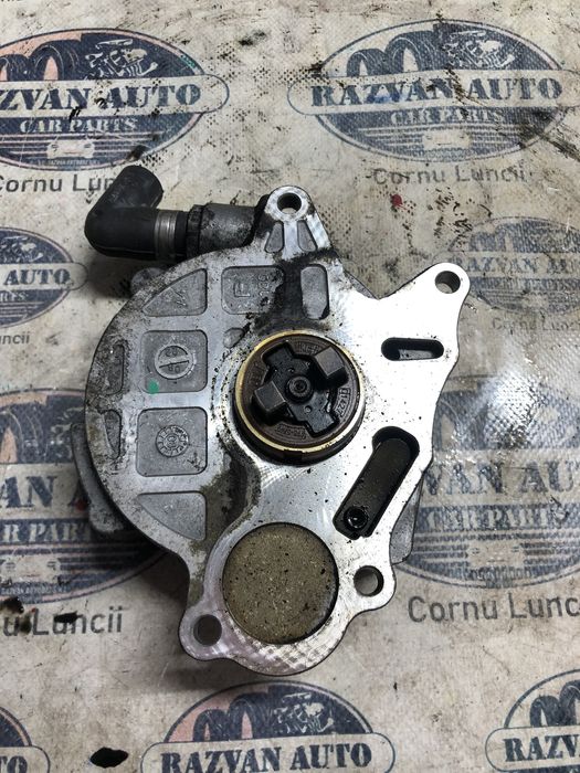 pompa vacuum audi a4 b8 2.0 2012