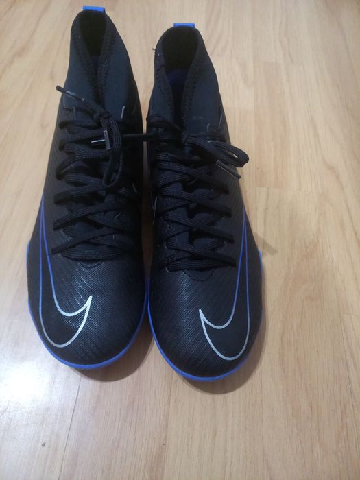 Vând Ghete fotbal nike