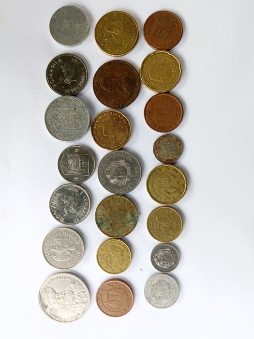 Monede vechi de colecție