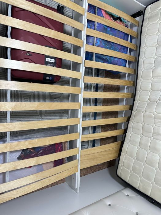 Продам спальный кровать