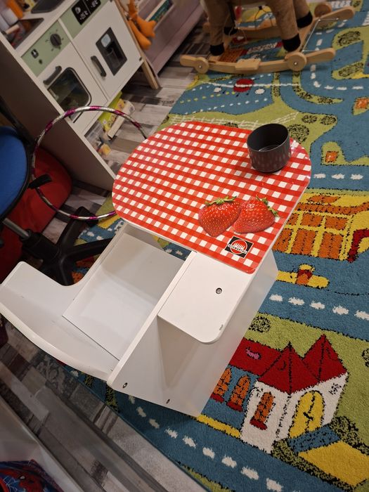 Детско столче с маса