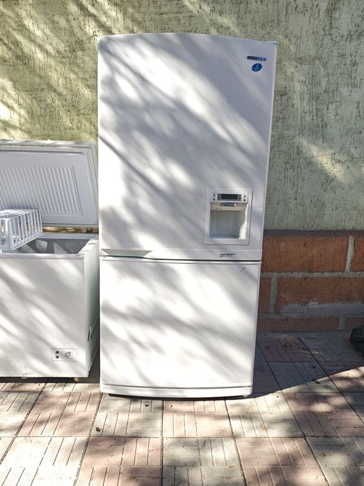 Холодильник Самсунг ноуфрост