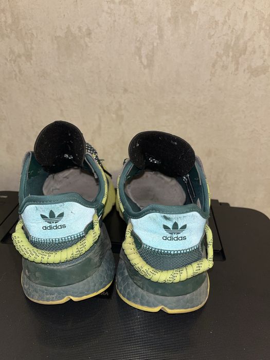 кроссовки Adidas