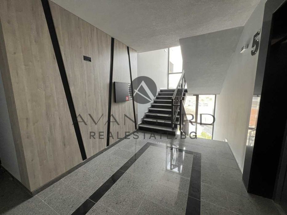 Продава се Тристаен апартамент в Пловдив, Христо Смирненски - 135 кв.м за 1208 €/кв.м - Снимка #10