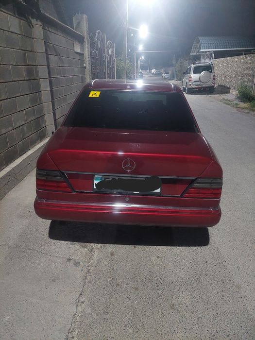 Продаётся  мерс Е 200