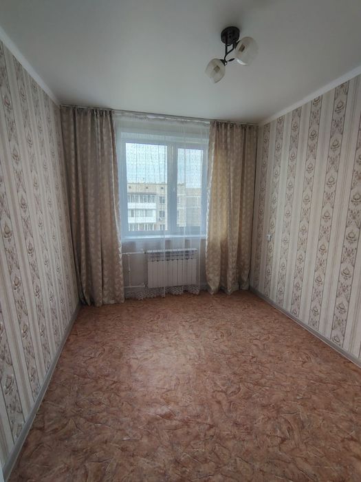 Продам 3 ком квартиру 5/5 20 микрорайон