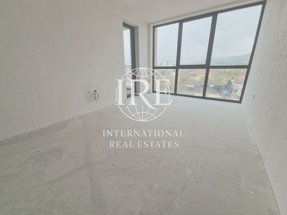 Продава се Тристаен апартамент в Варна, Бриз - 110 кв.м за 1173 €/кв.м - Снимка #5