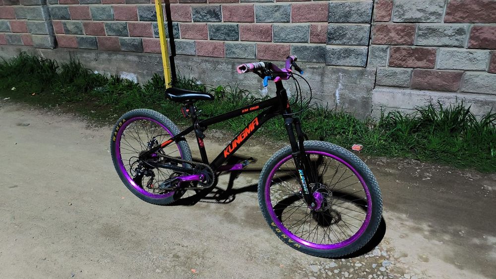 велик для станта