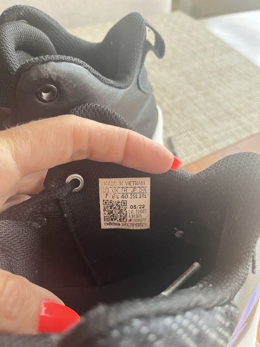 Баскетболни обувки adidas