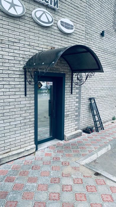 Козырёк на крыльцо